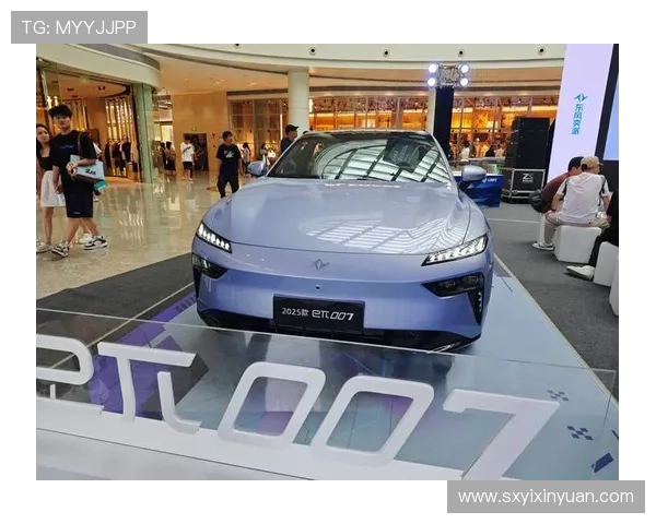 12 万级纯电轿跑,动力强劲、续航超长,家用实力派-东风奕派